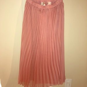 Pink pleated skirt!💗